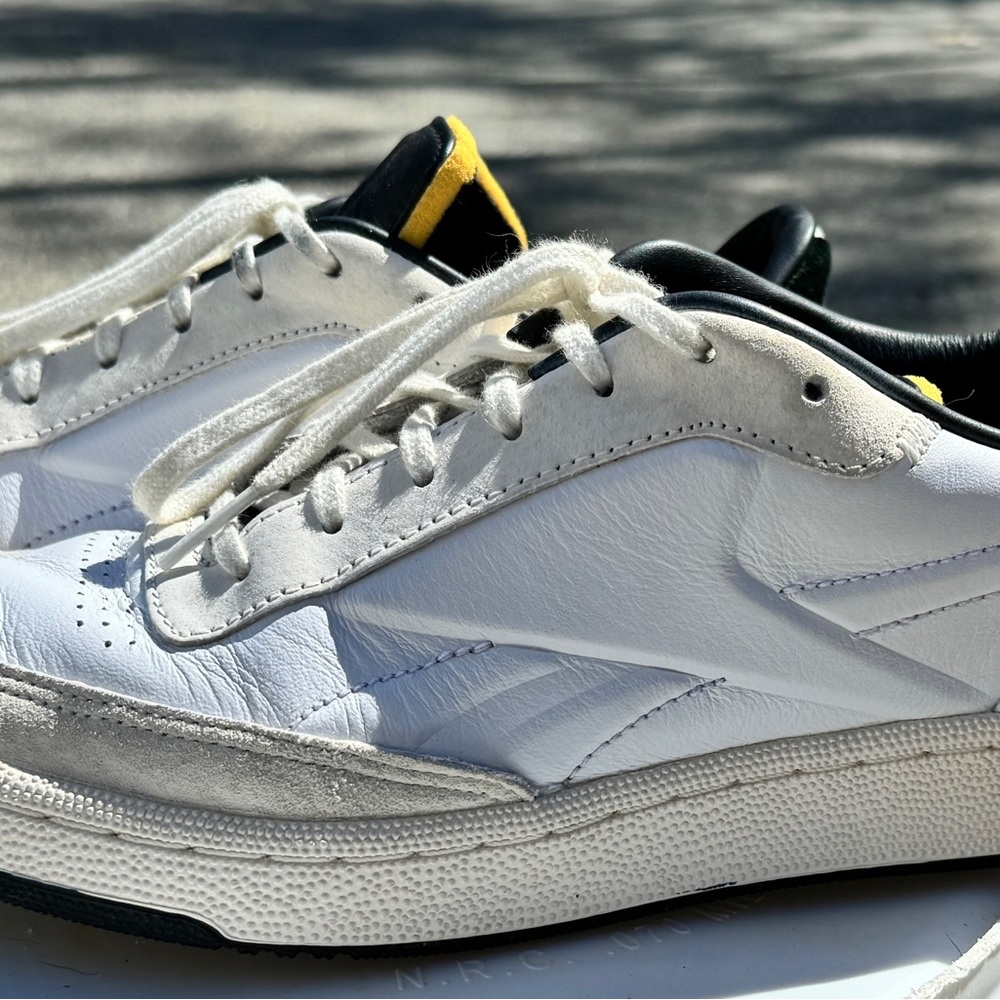 Reebok X Victoria Beckham leather low top sneakers size 7.5